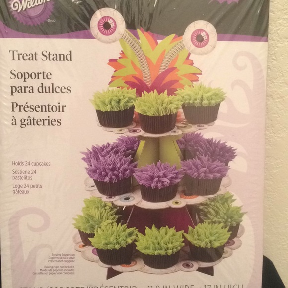 Wilson Other - New Wilson Cupcake Stand in package